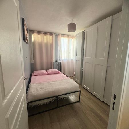 Appartement Proche Aeroport Мариньян Екстер'єр фото